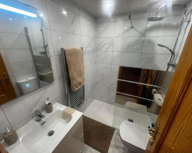 Image No.12-2 Bed Apartment for sale