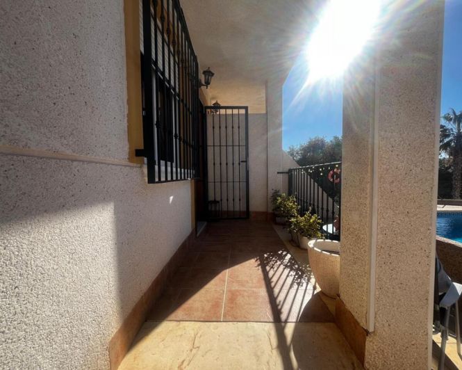 Image No.18-2 Bed Apartment for sale