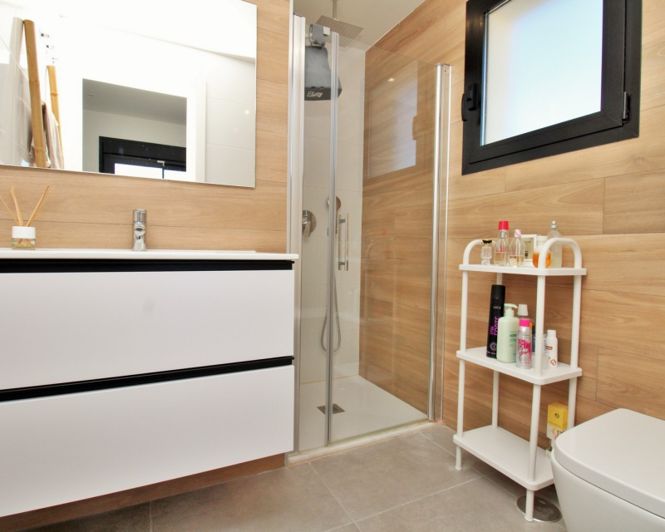 Image No.18-2 Bed Apartment for sale