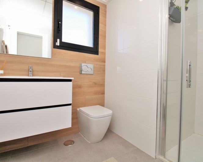 Image No.21-2 Bed Apartment for sale