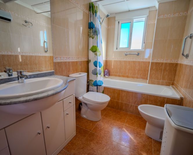 Image No.13-2 Bed Apartment for sale