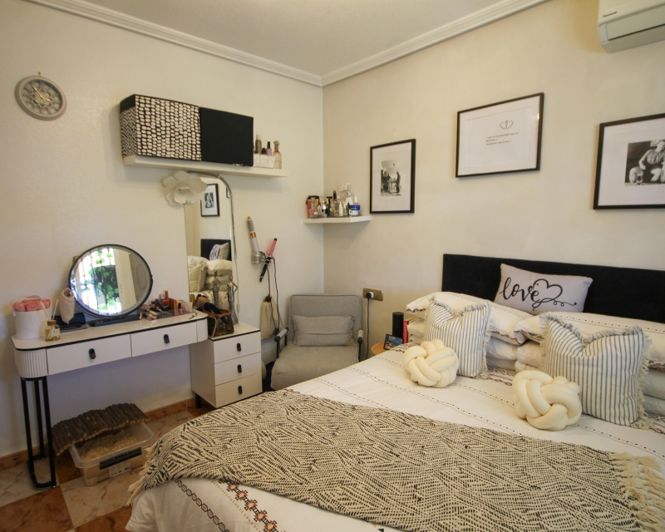 Image No.13-2 Bed Apartment for sale