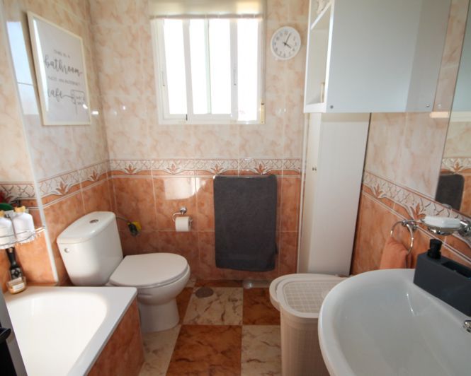 Image No.15-2 Bed Apartment for sale