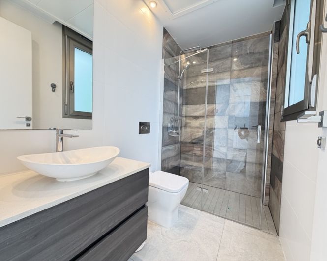 Image No.12-4 Bed Villa for sale