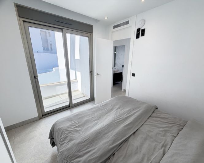 Image No.22-4 Bed Villa for sale