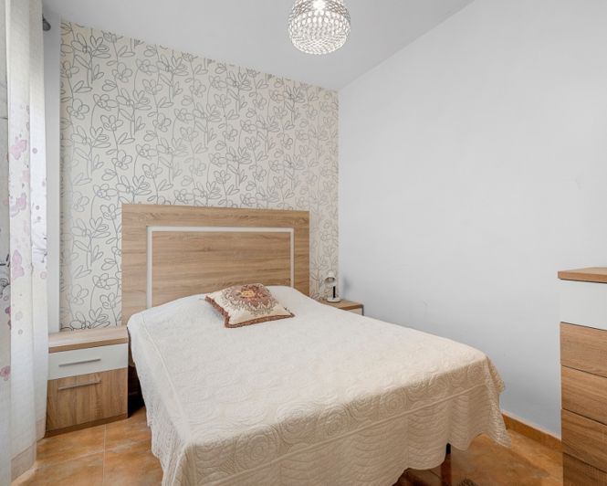 Image No.17-2 Bed Apartment for sale