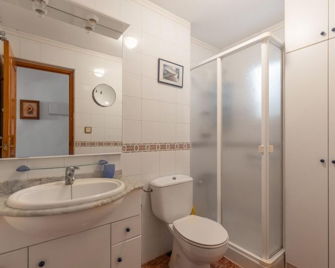 Image No.12-2 Bed Apartment for sale