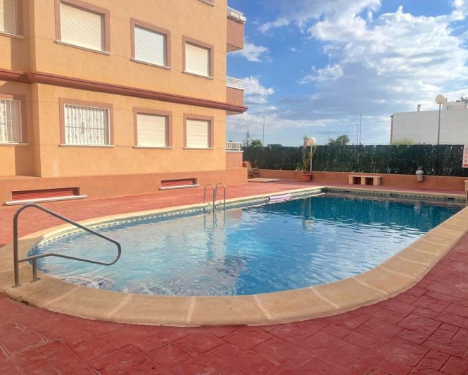 Image No.28-2 Bed Apartment for sale