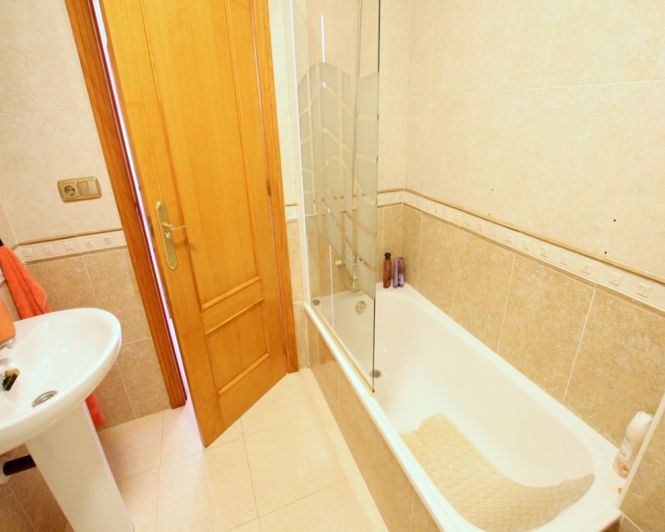 Image No.23-2 Bed Apartment for sale