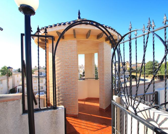 Image No.25-2 Bed Apartment for sale