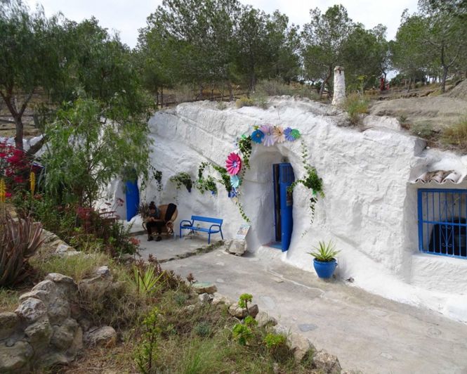 Image No.15-3 Bed Villa for sale