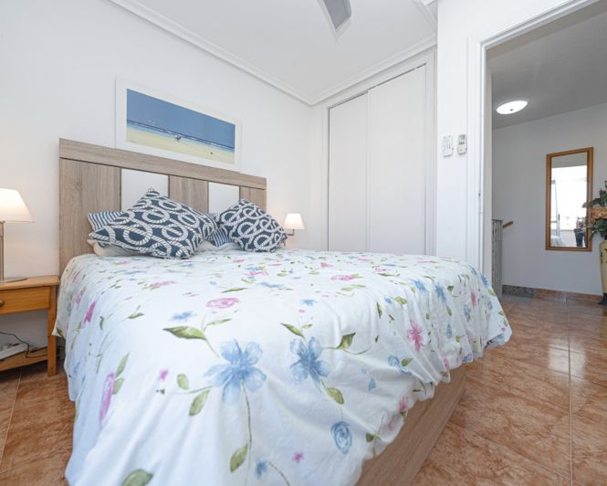 Image No.28-3 Bed Villa for sale