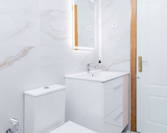 Image No.13-3 Bed Townhouse for sale