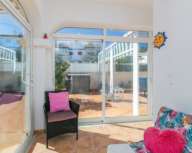 Image No.33-2 Bed Townhouse for sale