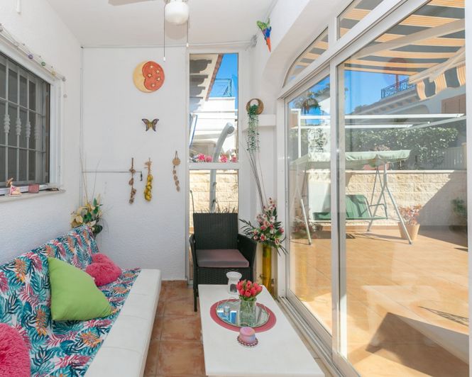 Image No.35-2 Bed Townhouse for sale