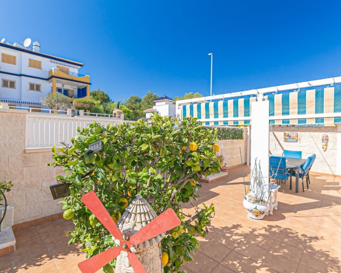 Image No.38-2 Bed Townhouse for sale