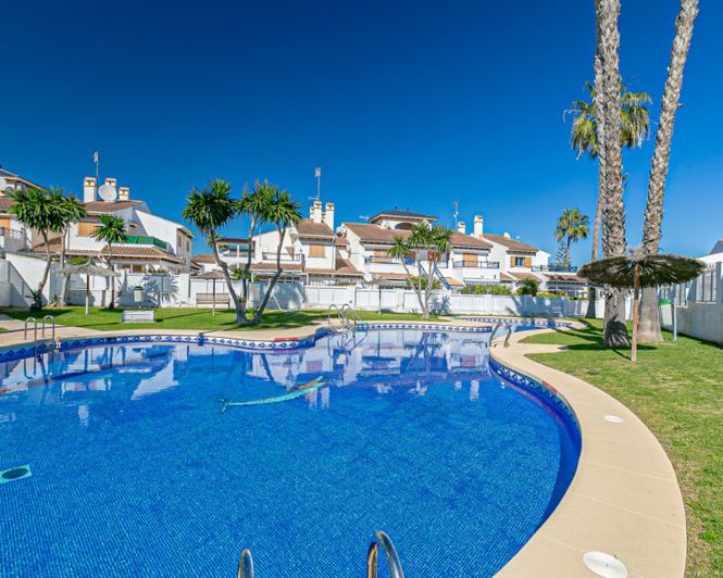 Image No.47-2 Bed Townhouse for sale