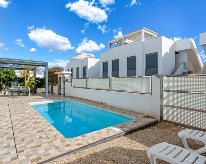 Image No.25-3 Bed Villa for sale