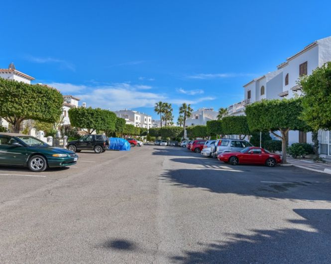 Image No.25-2 Bed Apartment for sale