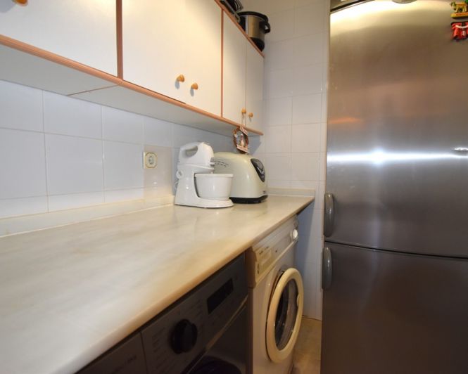 Image No.12-4 Bed Townhouse for sale