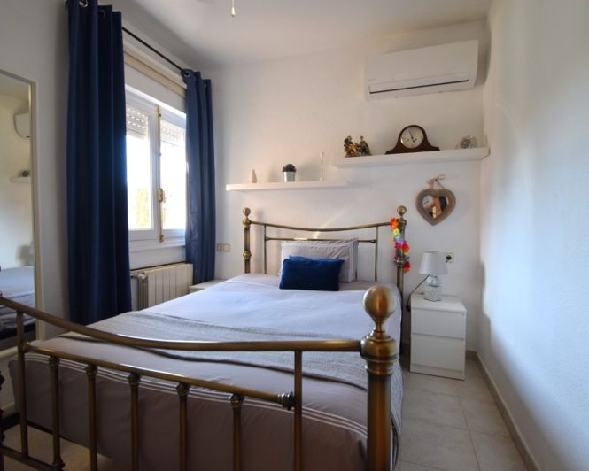 Image No.16-4 Bed Townhouse for sale