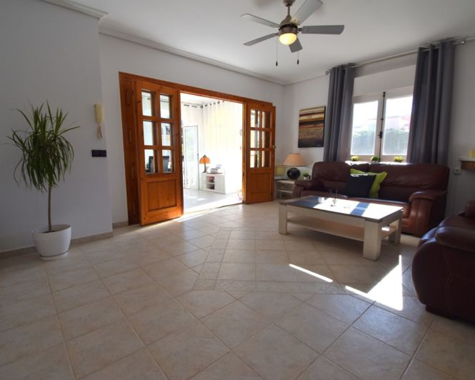 Image No.8-4 Bed Townhouse for sale