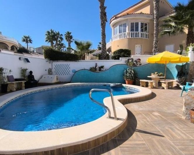 Image No.11-4 Bed Villa for sale