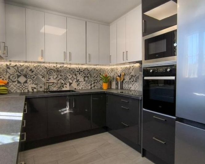 Image No.3-4 Bed Villa for sale