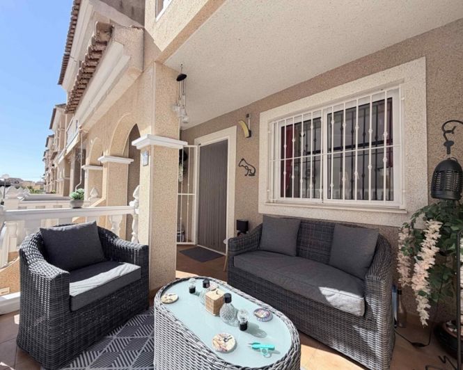Image No.16-3 Bed Townhouse for sale