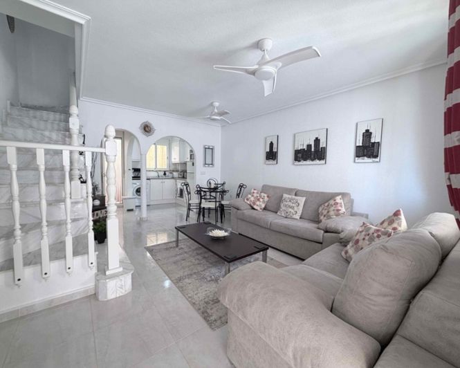 Image No.19-3 Bed Townhouse for sale