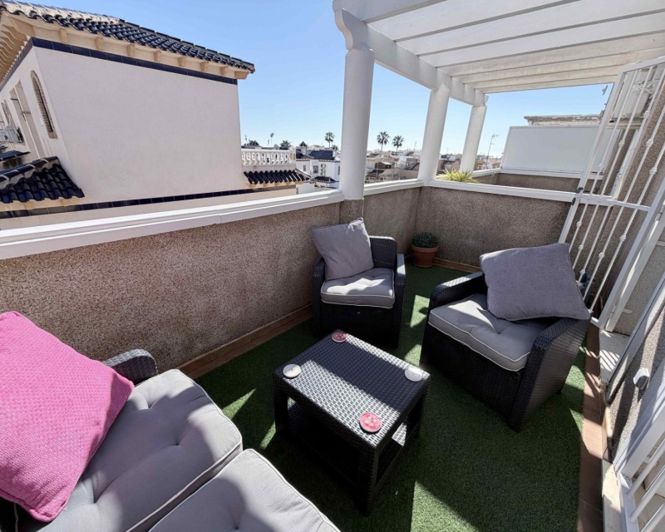 Image No.4-3 Bed Townhouse for sale