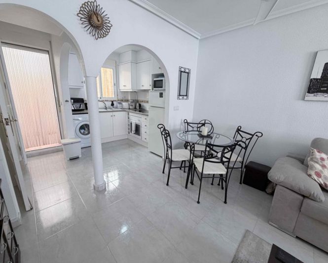 Image No.6-3 Bed Townhouse for sale