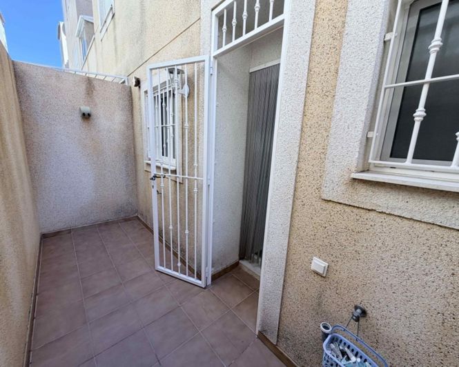 Image No.8-3 Bed Townhouse for sale