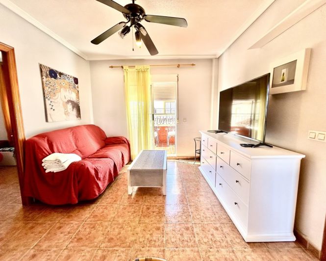 Image No.5-Appartement de 2 chambres à vendre à Punta Prima