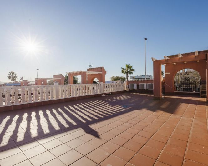 Image No.24-Villa de 2 chambres à vendre à Torrevieja