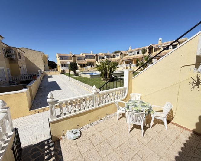 Image No.2-Appartement de 2 chambres à vendre à Villamartin