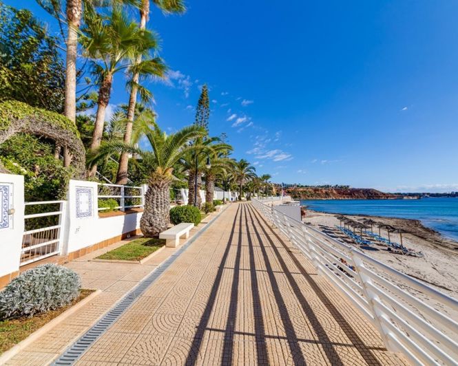 Image No.50-Maison de ville de 2 chambres à vendre à Cabo Roig