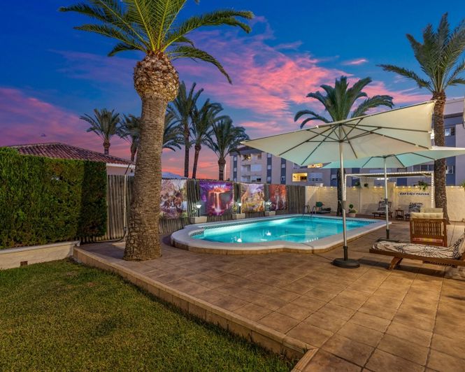 Image No.35-Villa de 4 chambres à vendre à Torrevieja