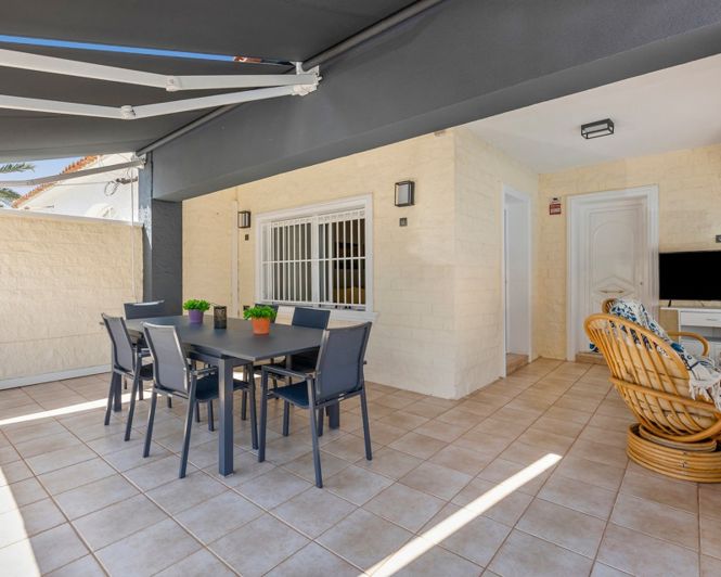 Image No.6-Villa de 4 chambres à vendre à Torrevieja