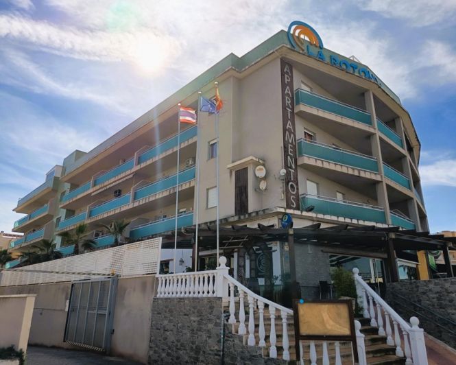 Image No.32-2 Bed Apartment for sale