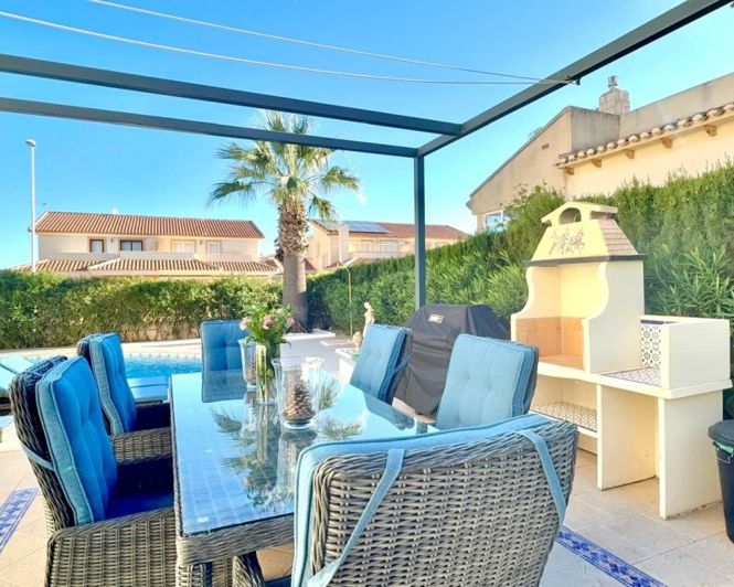 Image No.2-3 Bed Villa for sale