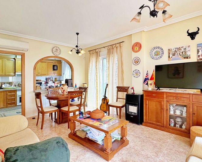 Image No.11-3 Bed Townhouse for sale