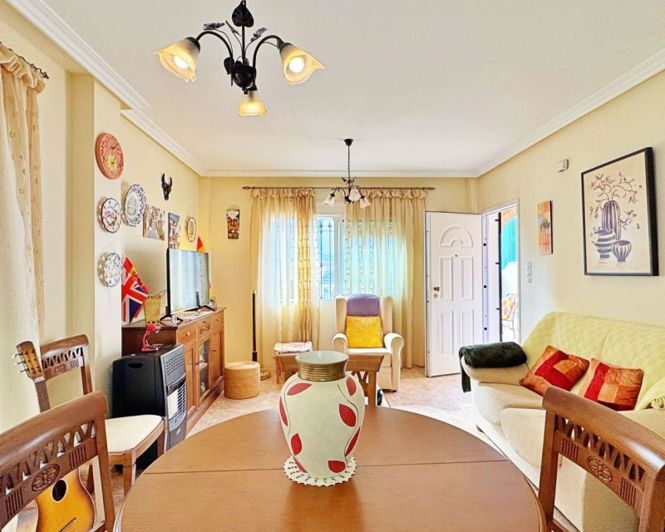 Image No.13-3 Bed Townhouse for sale