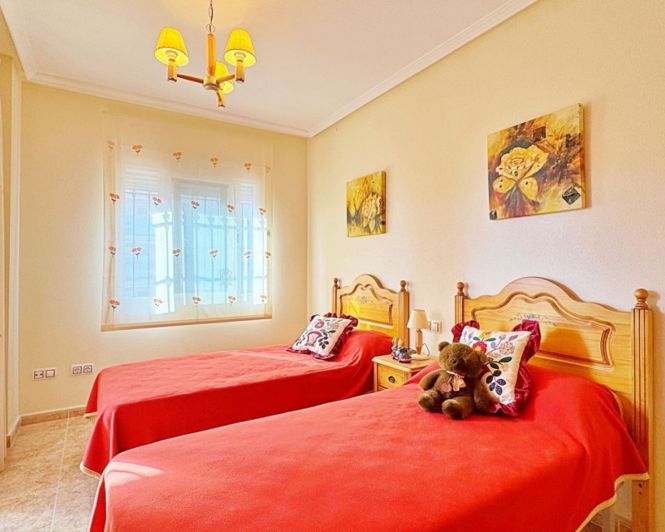 Image No.23-3 Bed Townhouse for sale