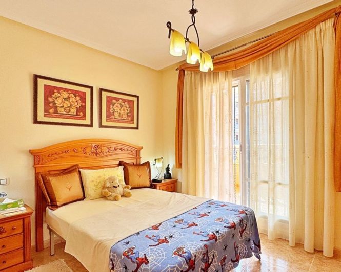 Image No.29-3 Bed Townhouse for sale