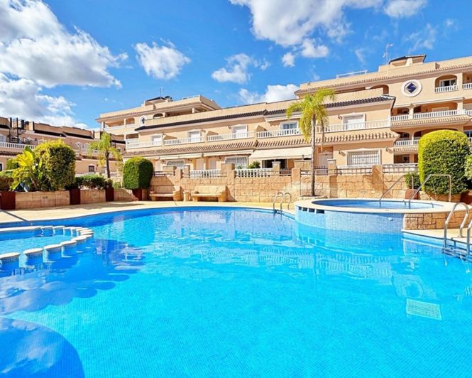 Image No.38-3 Bed Townhouse for sale