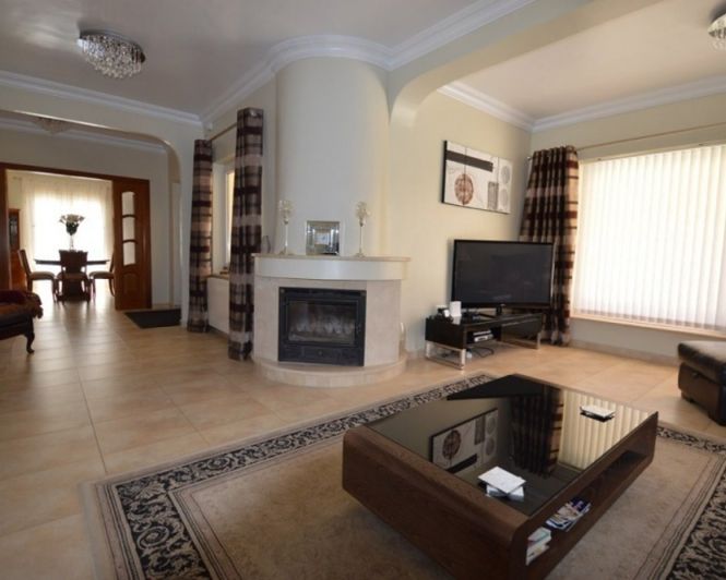 Image No.8-4 Bed Villa for sale