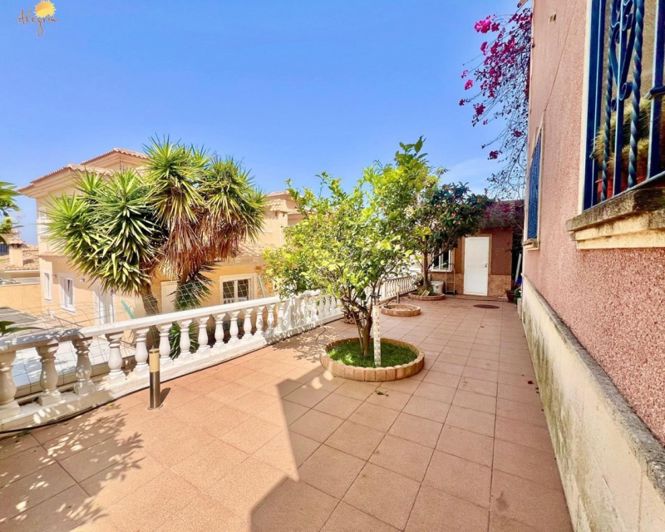 Image No.20-Villa de 3 chambres à vendre à Torrevieja