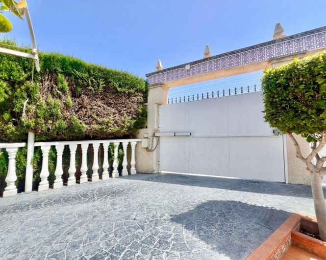 Image No.3-Villa de 3 chambres à vendre à Torrevieja