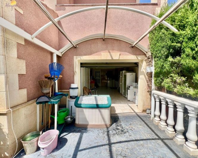 Image No.5-Villa de 3 chambres à vendre à Torrevieja